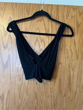 Black V-Neck Cropped Twist Front Top